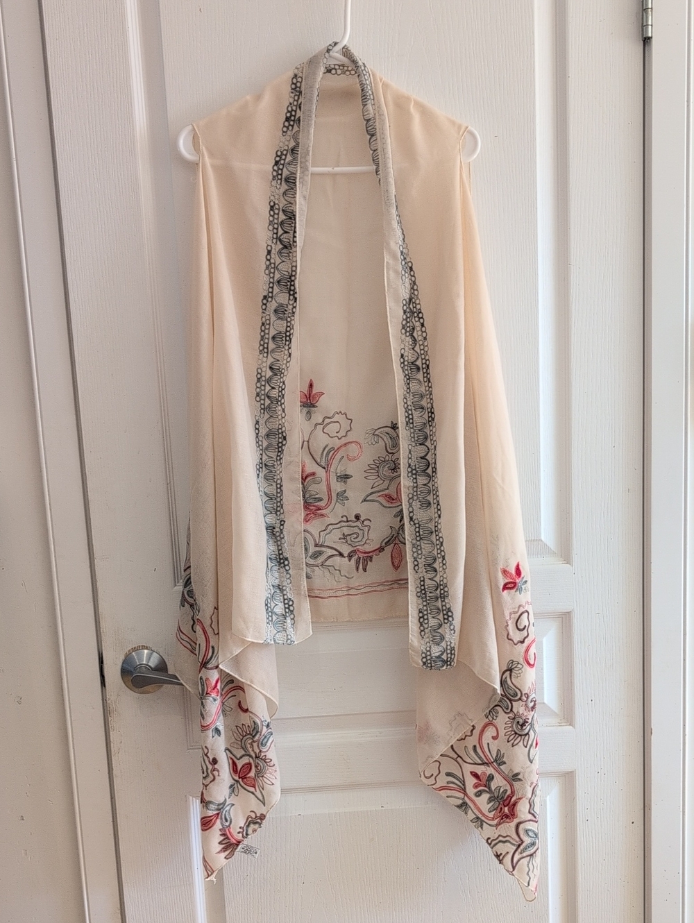 479 - 🌸 Boho Embroidered Duster Vest | Ethereal Cottagecore Kimono Cover-Up | - Picture 2 of 10